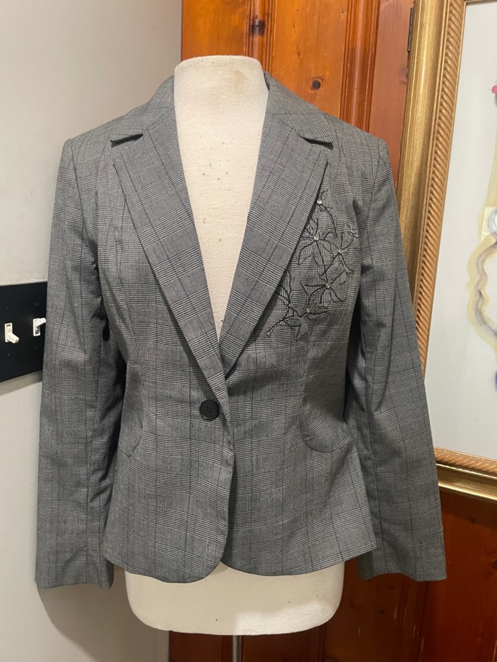 Oscar de la Renta Gray Glen Plaid Single-Button Blazer with Embroidered Detail
